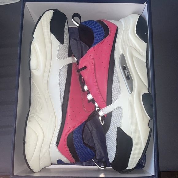 Great condition Dior B22’s in box & everything. Used 1x for my birthday. - Picture 4 of 10